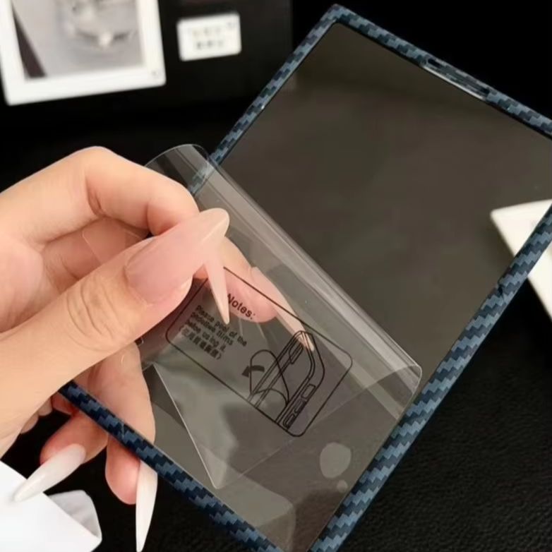 Etui ZFold 8 z wbudowaną osłon – Screen Protectors recenzja i cena