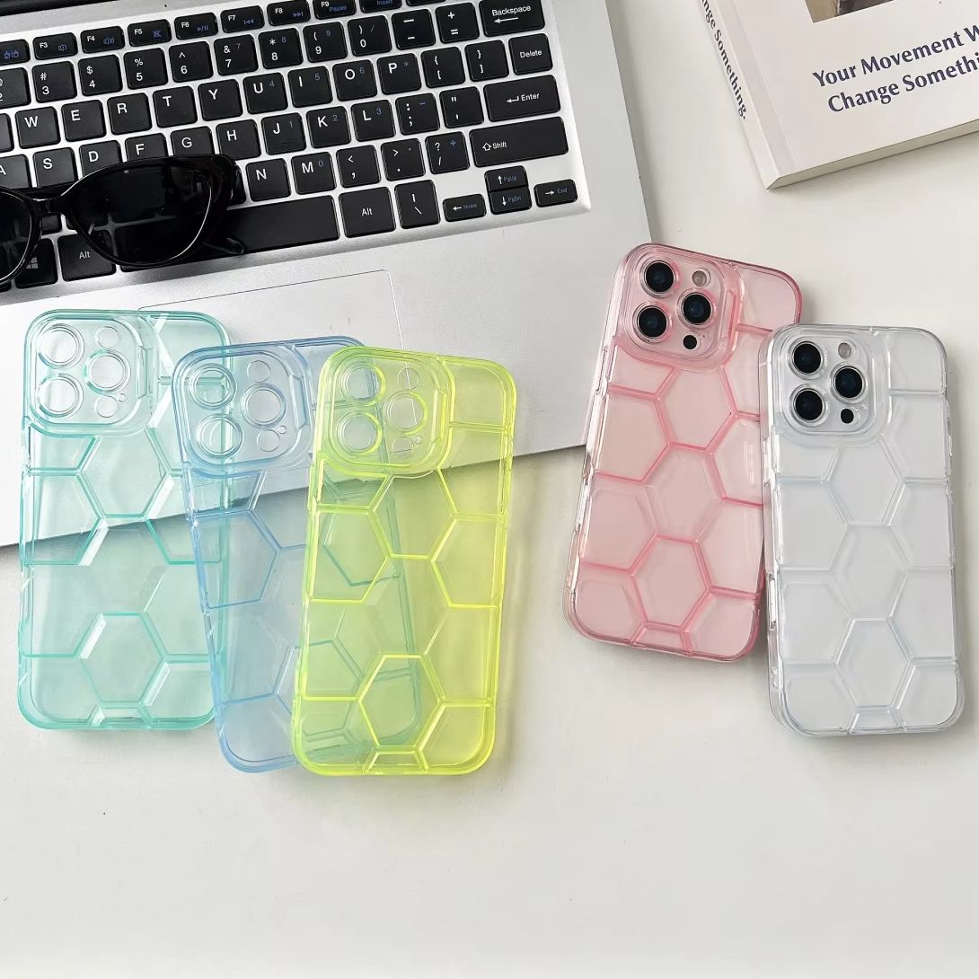 Etui na telefon Honeycomb Geom – Clear Shockproof Bumper Case recenzja i cena